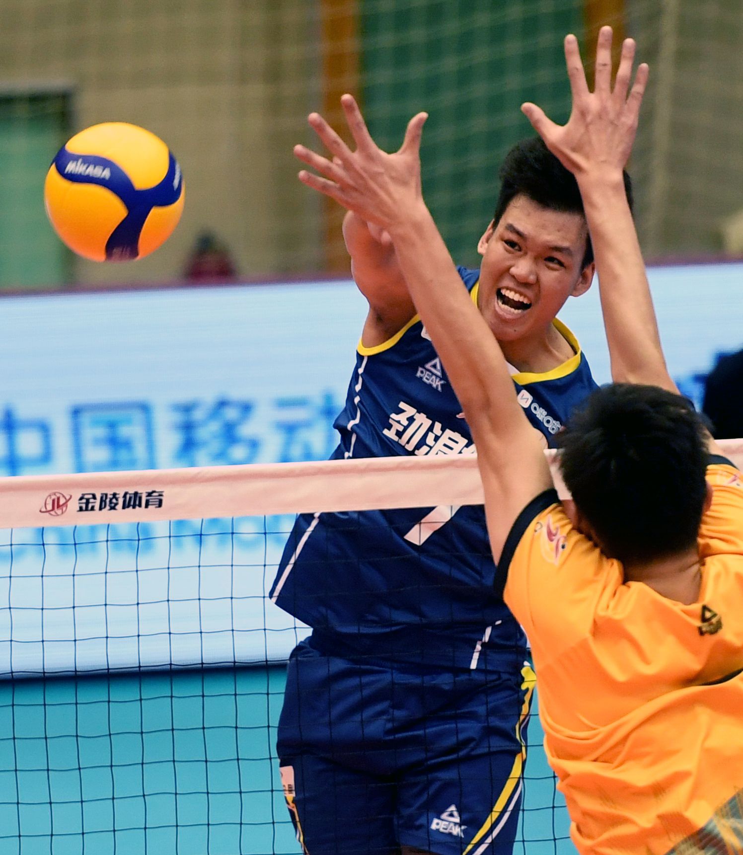 排球——男排超级联赛:四川胜上海_高清图集_新浪网