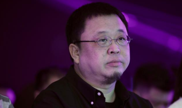 罗永浩称债务还得七七八八,新公司不叫锤子休闲区蓝鸢梦想 - Www.slyday.coM 罗永浩称债务还得七七八八,新公司不叫锤子休闲区蓝鸢梦想 - Www.slyday.coM