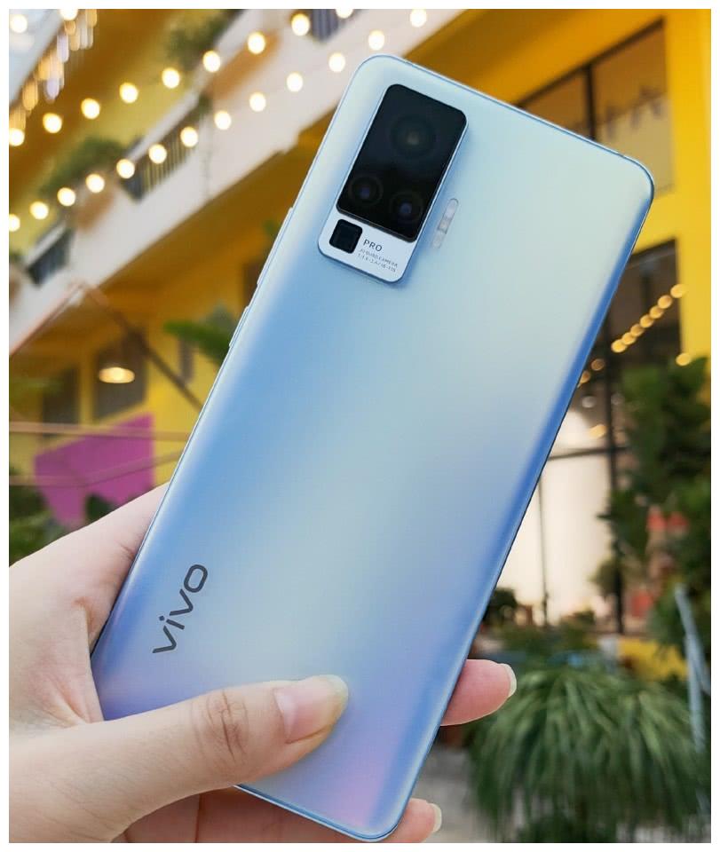 真机图赏vivox50系列手机发布首款内置微云台产品