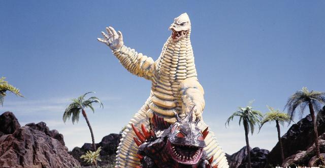 如何评价泽塔奥特曼中雷德王的战斗力