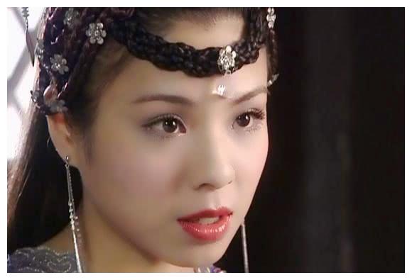 2,郭婷婷——拜玉儿热情坚强,外向活泼,行事独立果断,承袭家传的一手