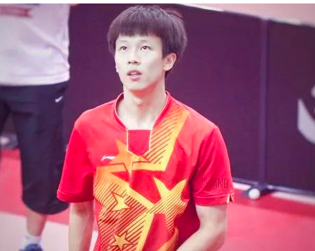 国乒男单溃败！马龙梁靖崑王楚钦都被淘汰，独苗林高远能否夺冠？