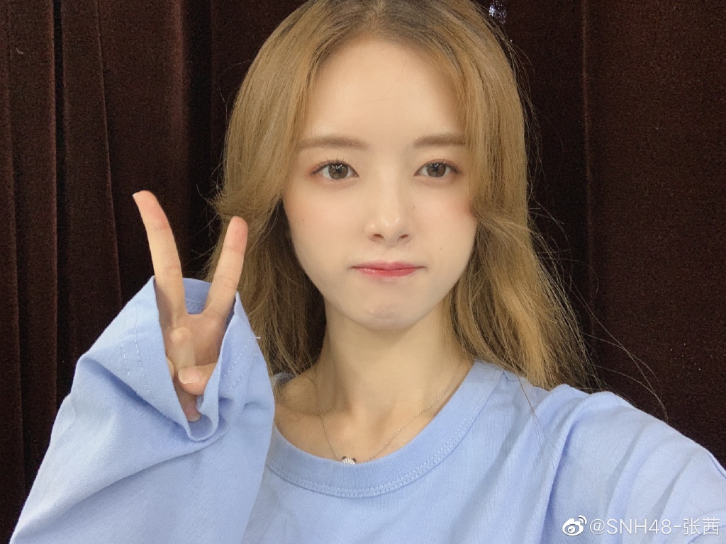 美女艺人snh48-张茜迷人可爱写真美照好美啊