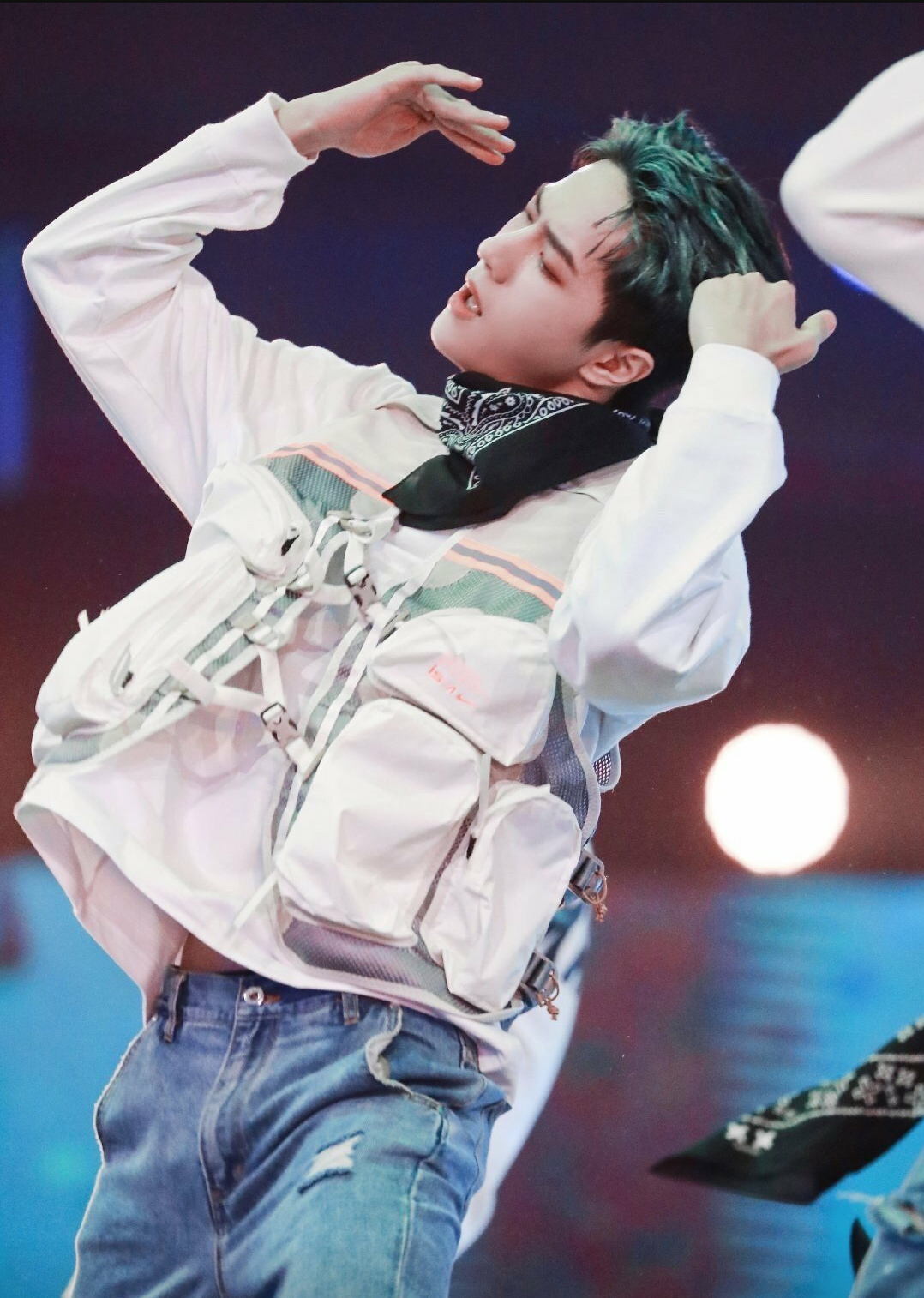 王一博卡点跳舞粉丝哥哥是怎么做到又酷又拽又奶又萌的