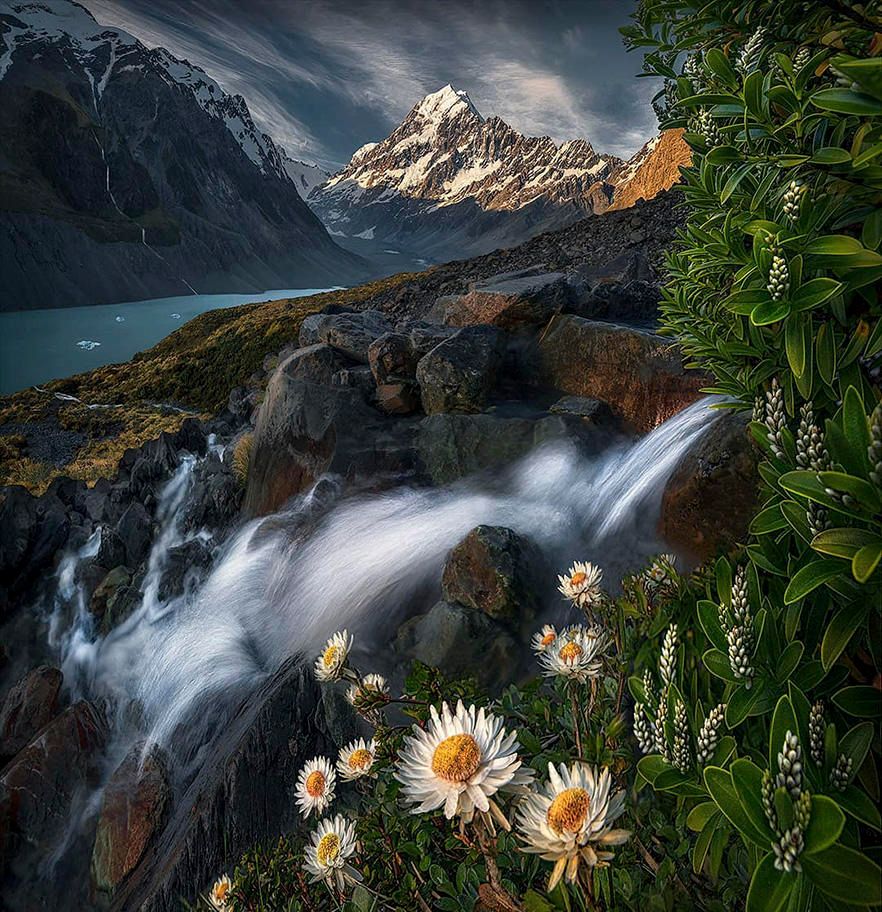 雄浑壮阔的自然景观 领略天地间的壮丽山河