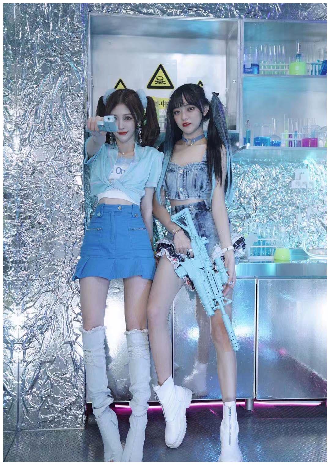 抖音一姐宸荨樱桃,靠出水视频吸粉百万,茶里茶气被少女喷到自闭