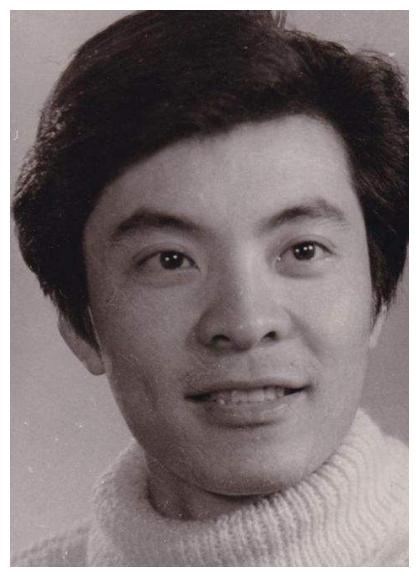 盘点大东北三位老来得子的男演员每一个的婚姻都精彩纷呈