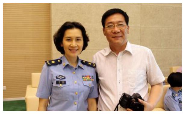 享正军级待遇的国家一级演员肖雄,被老公独宠后离婚,今未再婚__财经