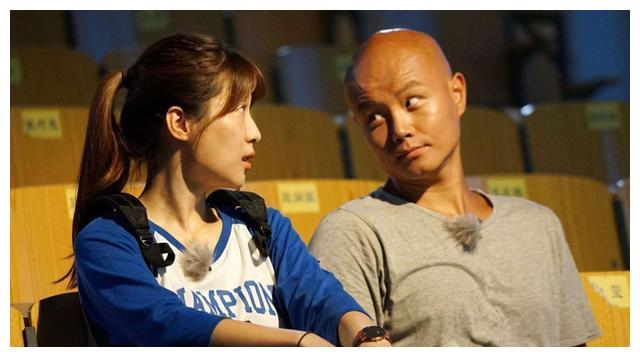 被嫌弃的乐嘉强吻谢娜怒怼金星台上耍酒疯今45岁无人识