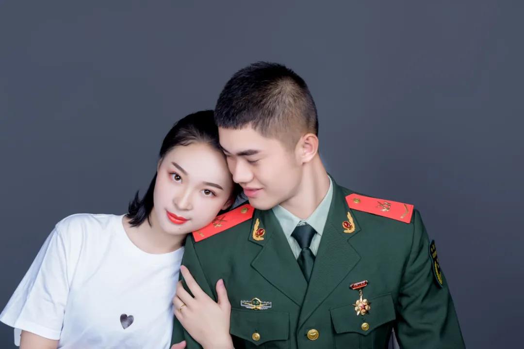 521谐音我爱你!看兵哥兵姐如何说"专属情话"