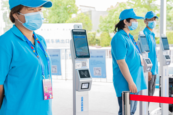 人脸测温一体机F3助力福建精准防疫,人脸测温+八闽通健康码通行休闲区蓝鸢梦想 - Www.slyday.coM 人脸测温一体机F3助力福建精准防疫,人脸测温+八闽通健康码通行休闲区蓝鸢梦想 - Www.slyday.coM