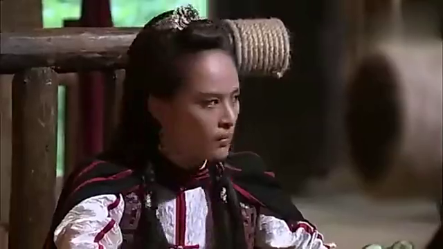花红花火:田明媚太过冲动做事不考虑,不料竟拿枪打她丈夫,悲催