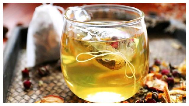 医生建议：高血压人群尽量少吃这3种食物，看完之后就了解了！休闲区蓝鸢梦想 - Www.slyday.coM