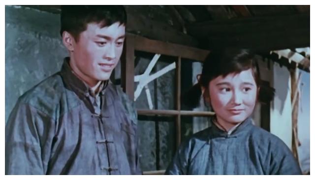 水华导演的《革命家庭》中的三个孩子,他们的扮演者去向如何?