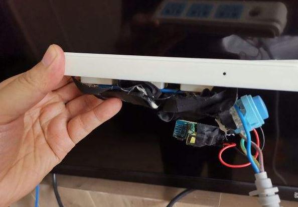 情侣入住酒店，这四个地方最容易出现摄像头，要谨慎的处理休闲区蓝鸢梦想 - Www.slyday.coM