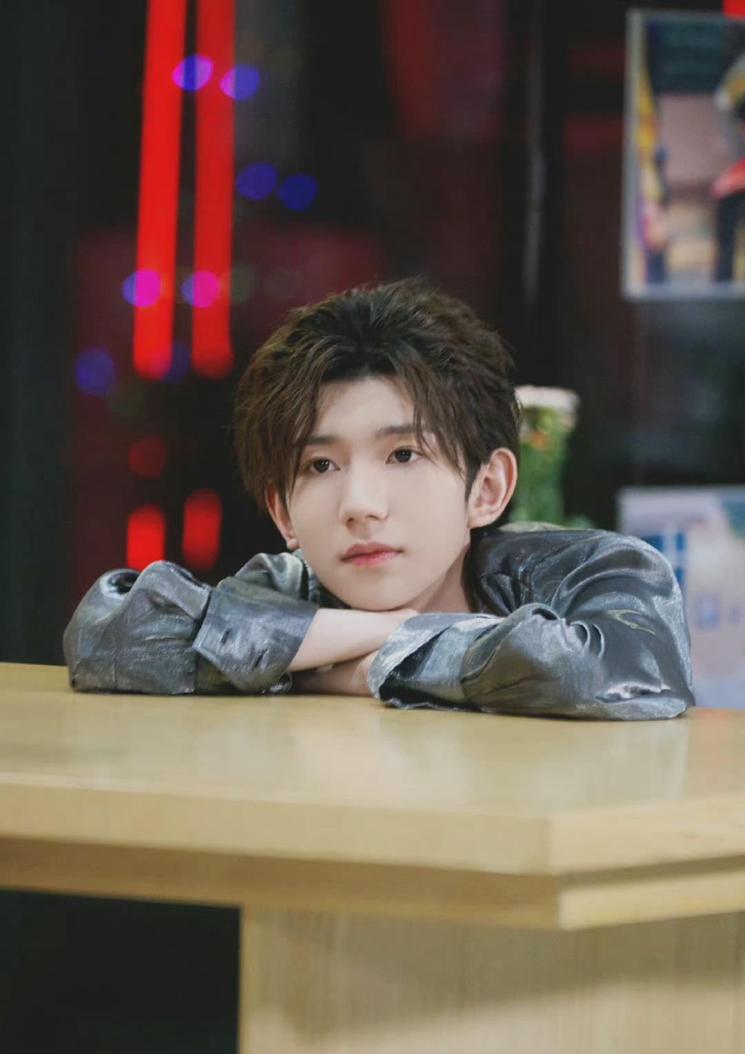 王源把梁森认成和尚 网友:点开之前没想到这么好笑__财经头条