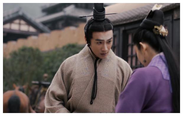 《大秦赋》渭阳君诛杀嫪毐,却被嬴政砍下手臂,原因并不简单__财经头条