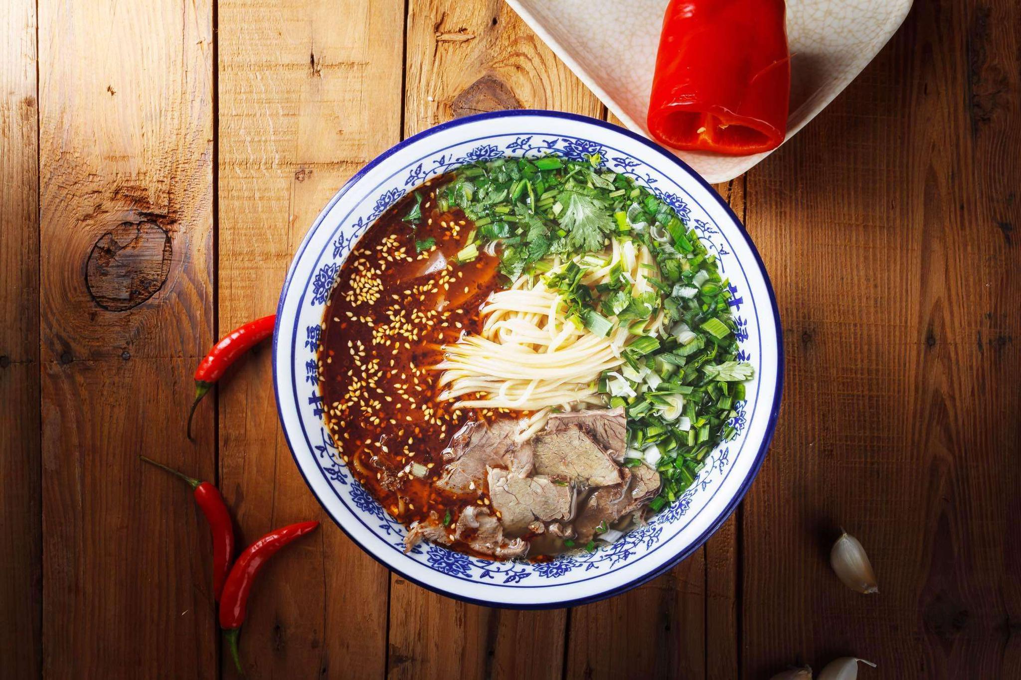 DB体育app下载入口哈利伯顿全部体现：功绩万能数据，防守端同样增光(哈利 伯顿)