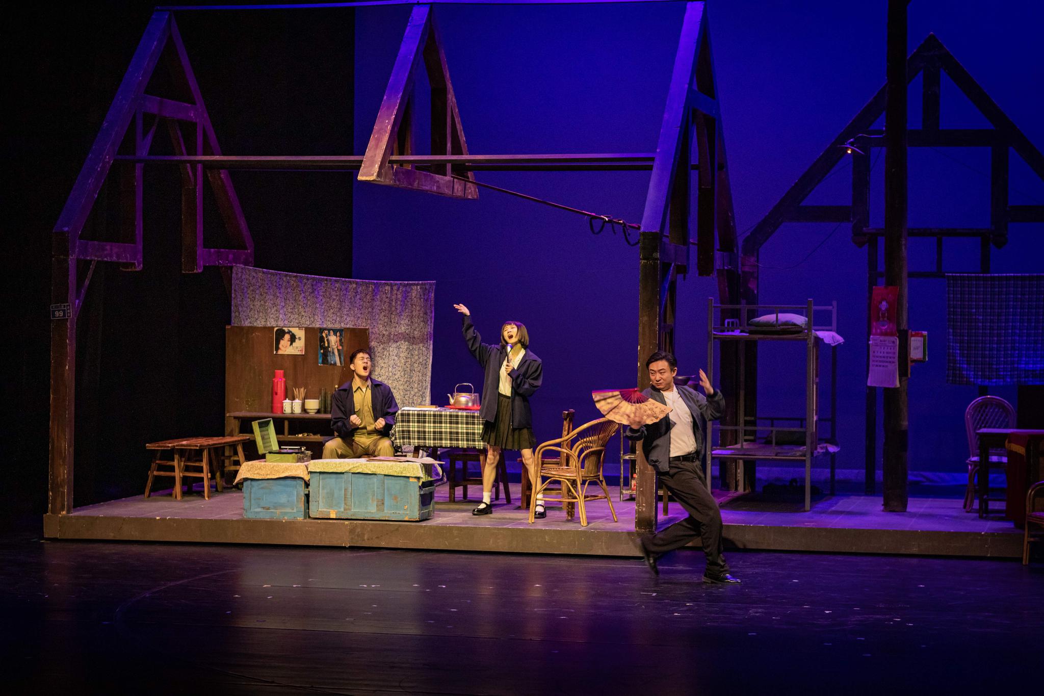 宗俊涛话剧《宝岛一村》饰演周宁 精彩演绎乡愁故事