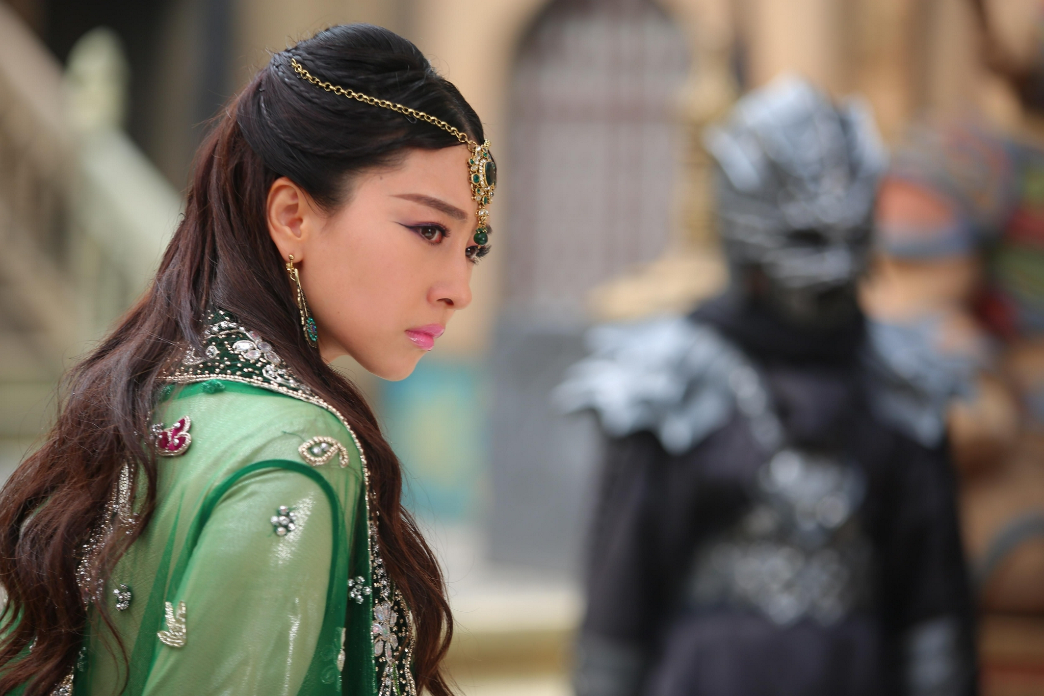 jj贾晓晨亮相女儿生日会,气质出众美出新高度__财经头条