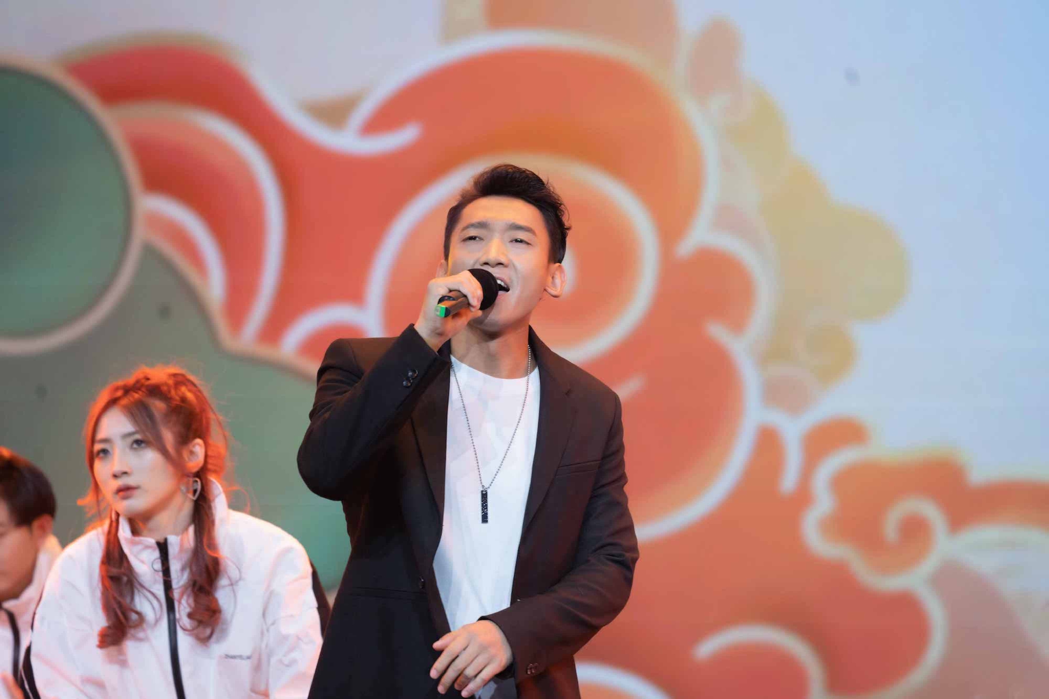 中国·小金第二届川西北嘉绒藏歌会开启四姑娘山音乐季