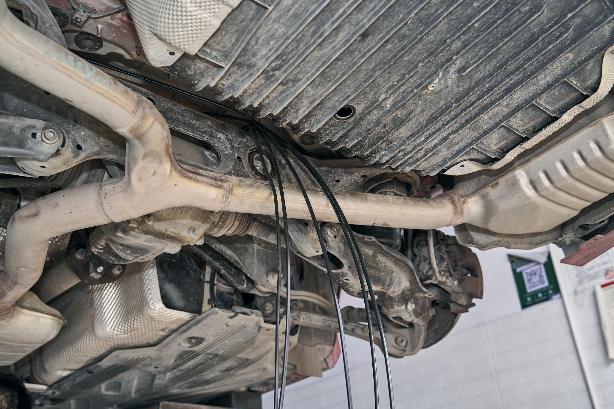 出街靓仔贴地飞行奔驰c级w205改装magicair气动避震