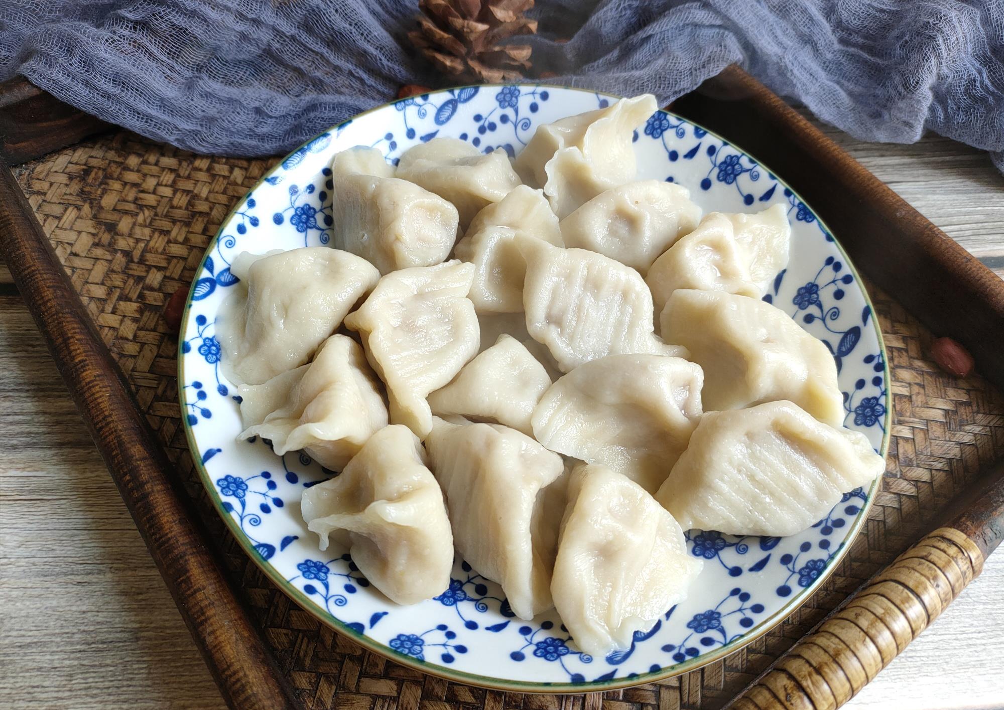 羊肉馅饺子怎么做才好吃?教你正确做法,流油流汁,鲜嫩无膻味