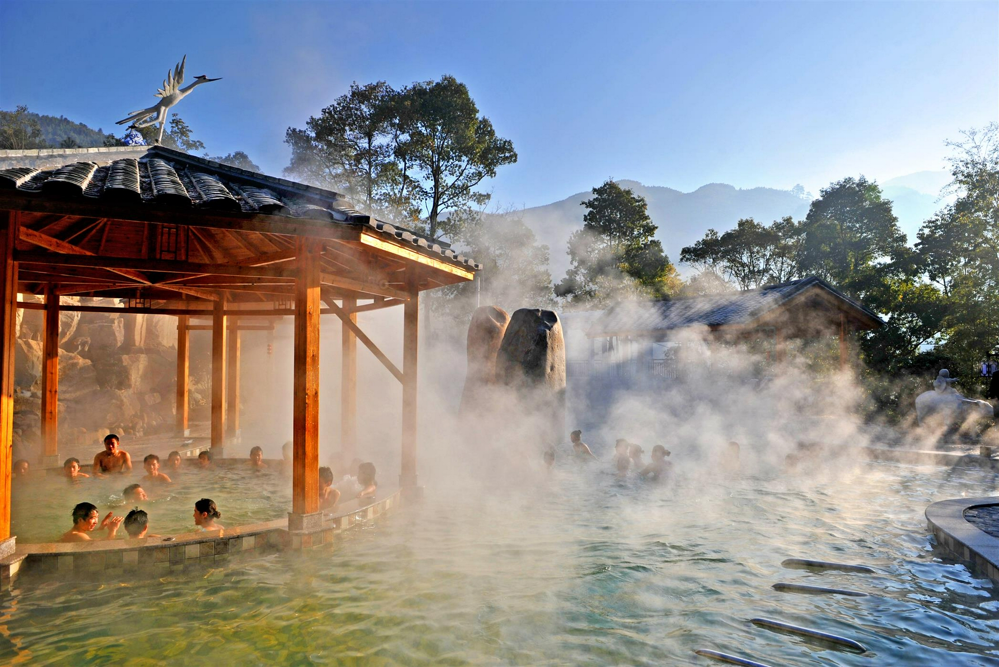 永泰县,鼓楼区,闽侯县,闽清县,连江县都举办了丰富的温泉旅游节活动