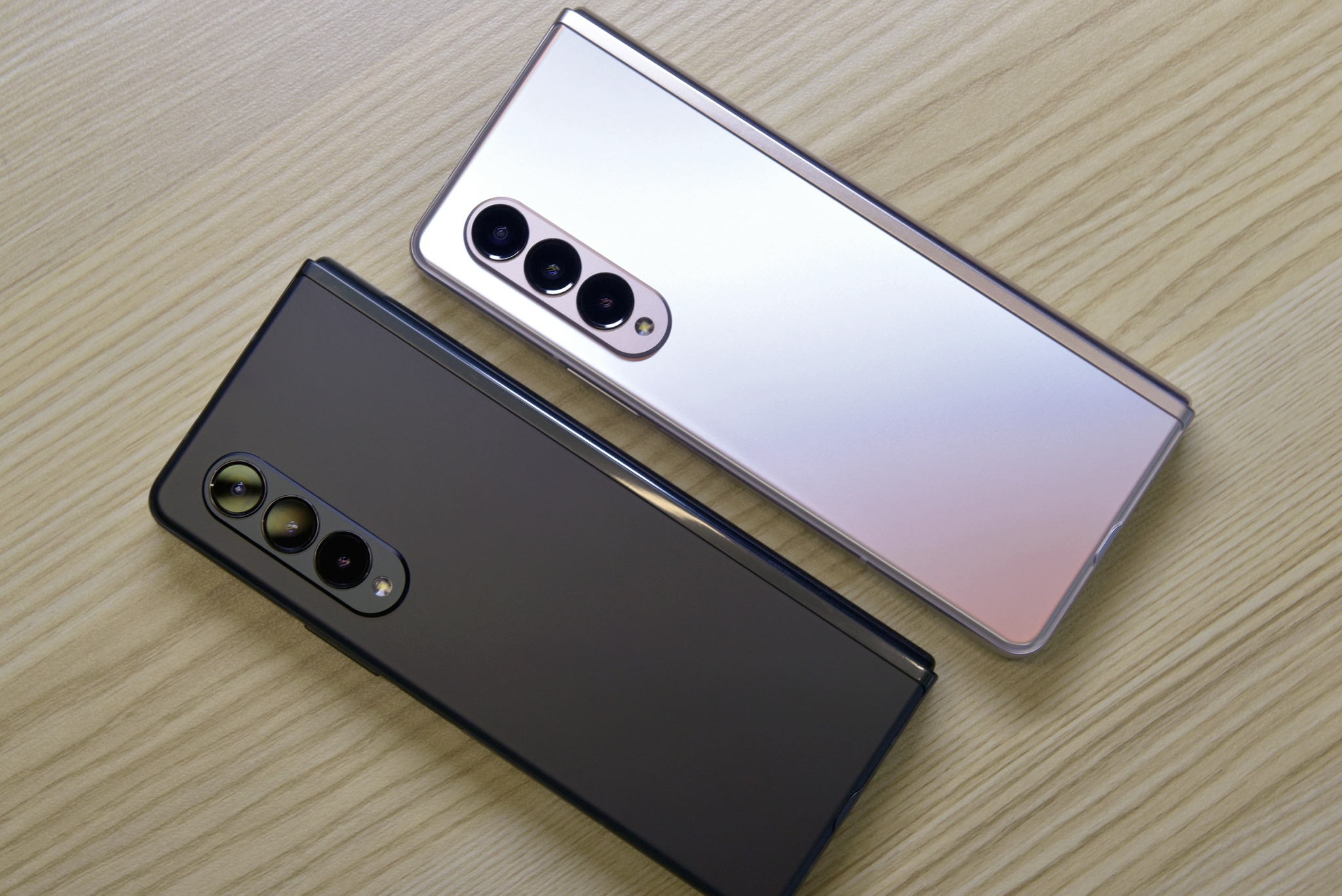 多项技术创新开启折叠屏手机新体验三星galaxyzfold3上手