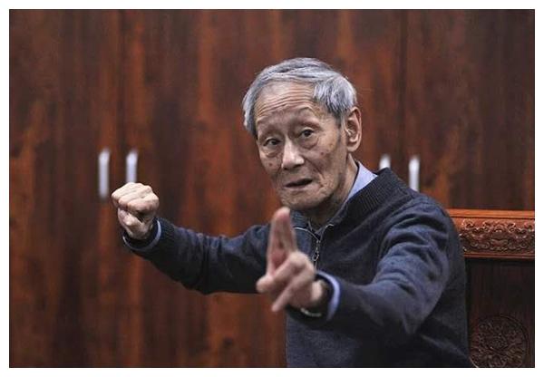 相声名家张寿臣,统治相声界长达半个世纪,人送外号"相声大夫"__财经