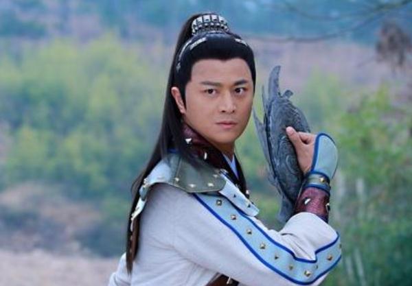 正文  《活佛济公》中他们都有属于自己的武器,而且都是用的得心应手