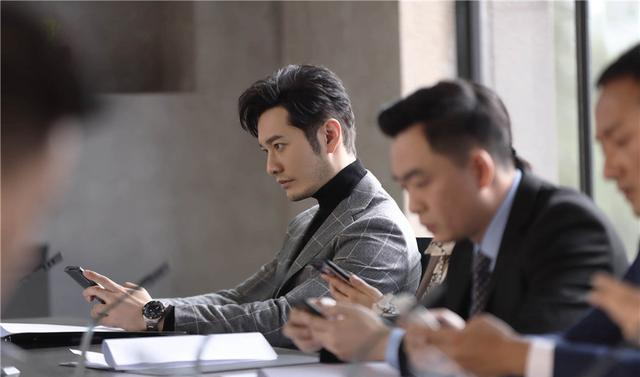 紧急公关开播黄晓明谈角色理智到近乎冷酷