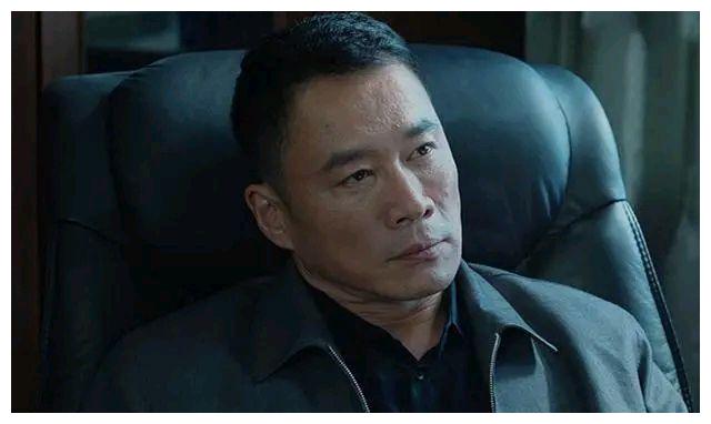 不过在面对身强体壮的"徐大发"的时候,身为女子的"白小莲"其实也并没