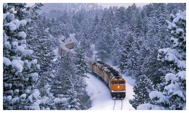 雪国列车 科幻血性的外壳 蕴含的是对现代文明的深思 财经头条 雪国列车 科幻血性的外壳 蕴含的是对现代文明的深思 财经头条
