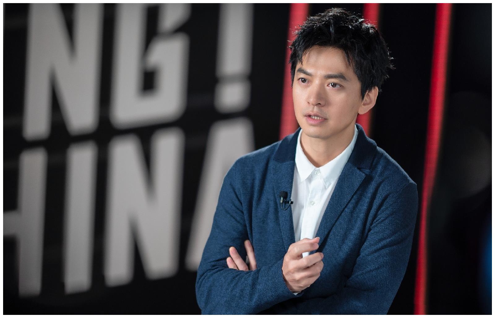 歌手李健身材上热搜,46岁的完美体型,这身材是真实的吗?