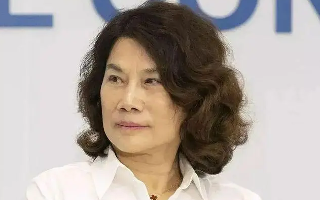 格力员工希望能双休，她却说情怀!董明珠回应称需要放下自我休闲区蓝鸢梦想 - Www.slyday.coM