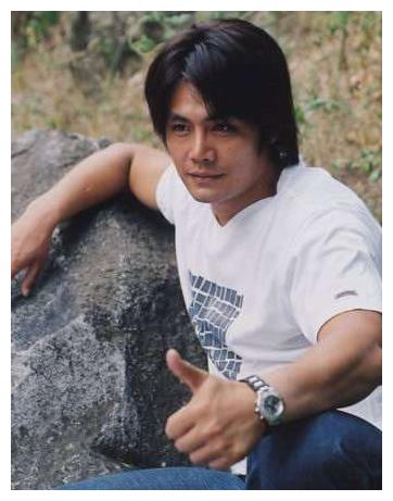 1999年影帝邵兵被张纪中100万断戏路今凭实力翻红成大赢家