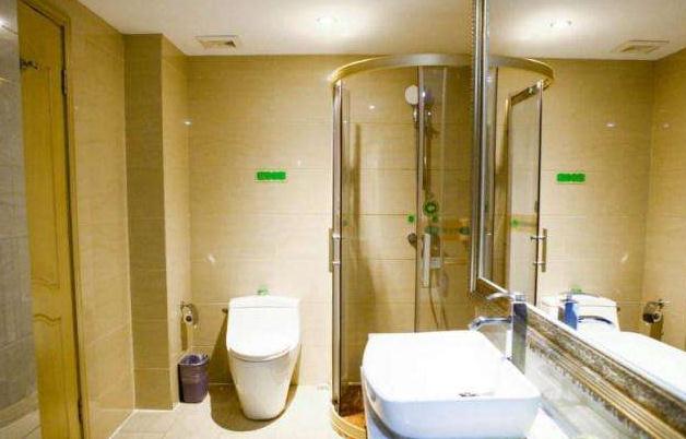 情侣入住酒店，这四个地方最容易出现摄像头，要谨慎的处理休闲区蓝鸢梦想 - Www.slyday.coM