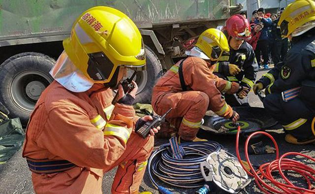 12年前汶川地震:20岁的蒋雨航被埋124小时,靠一瓶水熬过5天5夜休闲区蓝鸢梦想 - Www.slyday.coM 12年前汶川地震:20岁的蒋雨航被埋124小时,靠一瓶水熬过5天5夜休闲区蓝鸢梦想 - Www.slyday.coM