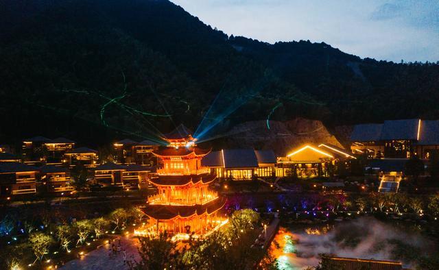 上饶铅山葛仙村,演绎最美中国风,江西夜游新地标