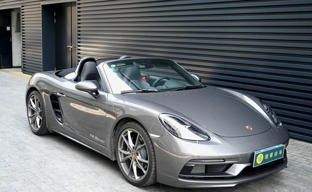 你的第一台敞篷跑车保时捷718boxster实拍