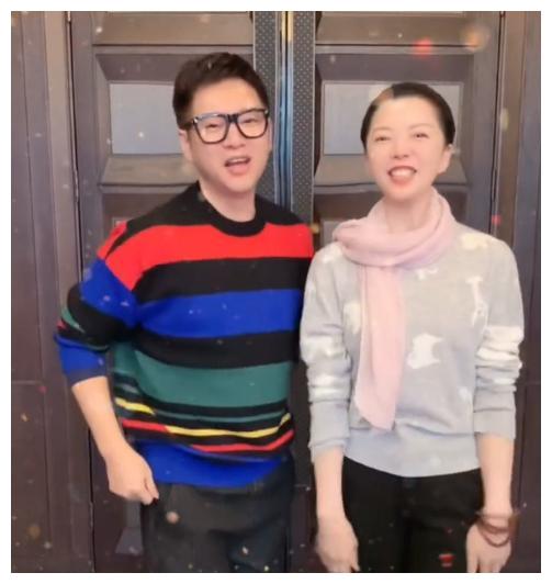 仇晓孙鸣洁时隔20年同框还是金童玉女昔日一哥一姐发展惹唏嘘