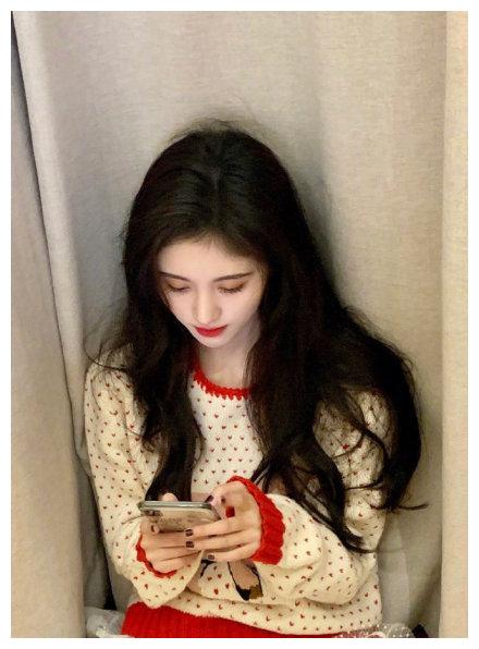 鞠婧祎音色,人美歌甜,唱跳俱佳,扛的住怼脸拍,小鞠真的好优秀__财经