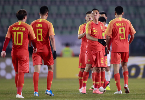 澳洲报道国足幸运主场2-0战胜日本,稳固领先前10位置