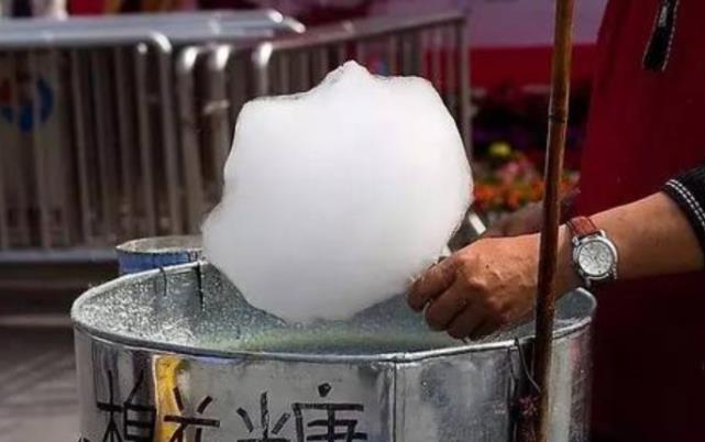 用可乐做的棉花糖是啥味道?看到成品后,馋得口水直流!