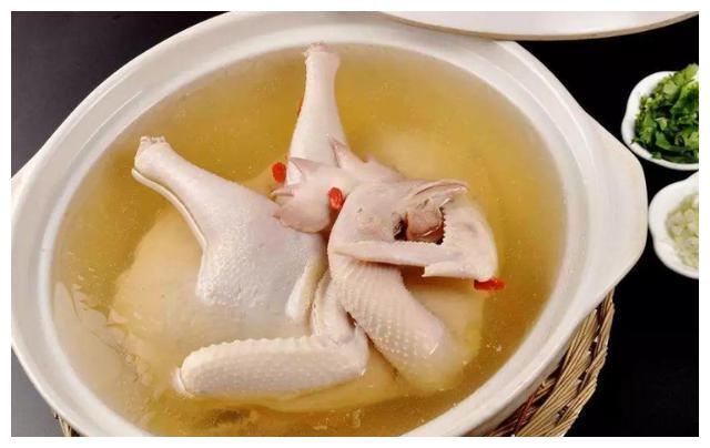 医生建议：高血压人群尽量少吃这3种食物，看完之后就了解了！休闲区蓝鸢梦想 - Www.slyday.coM