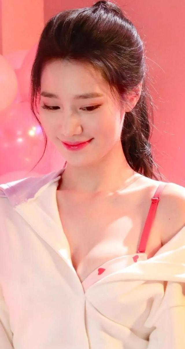 大家看好女团成员赵贤吗?