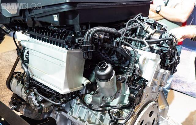 保时捷2.9t发动机和宝马3.0t,差距实在太大