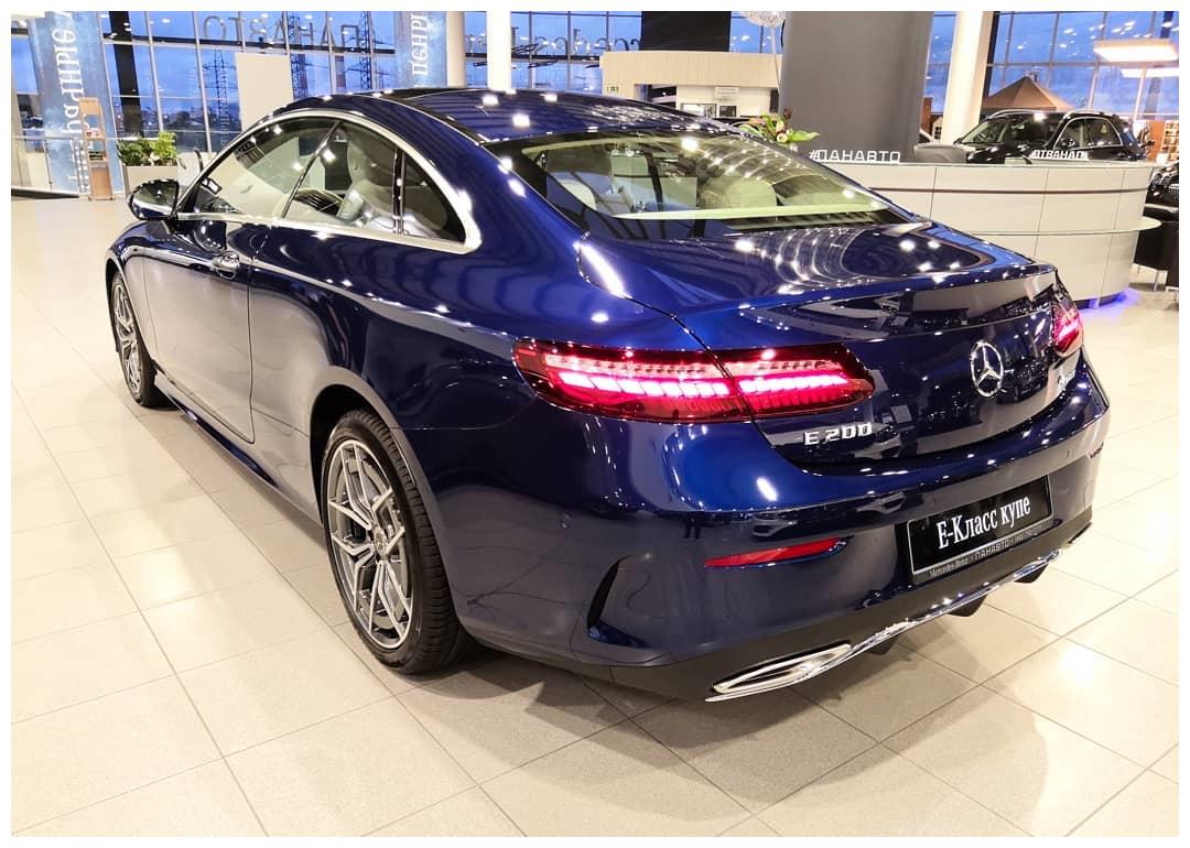 优雅的运动轿跑车 海外实拍新款奔驰e级双门轿跑