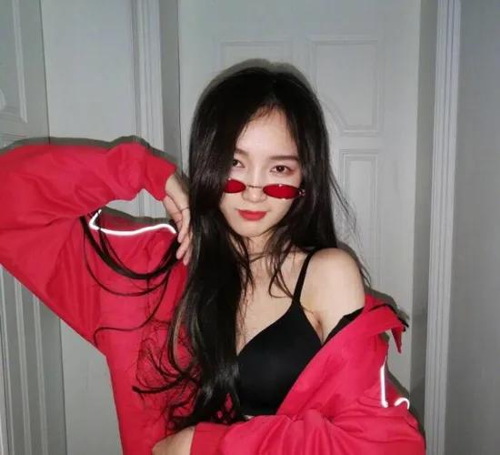 孟佳说不能接受结过婚的伴侣-姐学2.0:孟佳张含韵谈婚姻观,非恐婚只是找不到结婚的理由-大智网汇